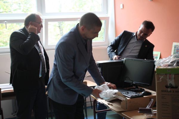Članovi našeg kluba “Mihajlo Pupin” su 25.oktobra u prisustvu Vladimira…