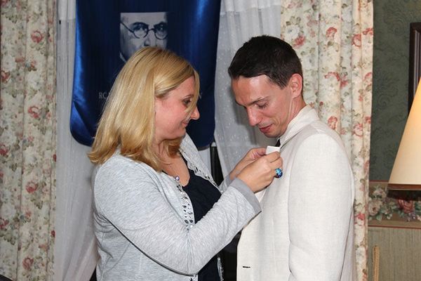Stari i novi predsednik (predaja značke)