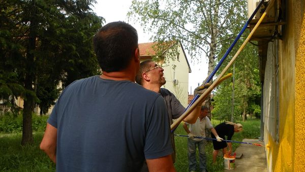 Ne štedi boju!