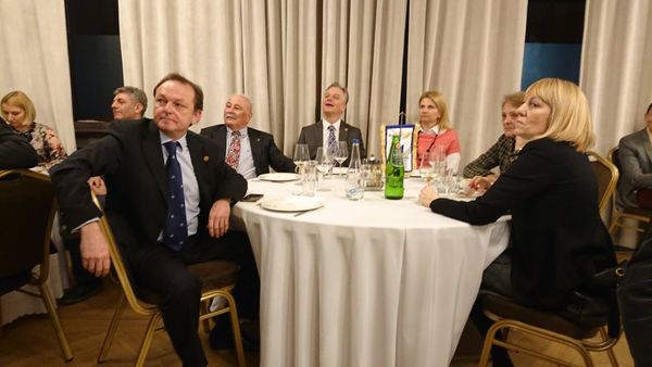 Uspešno predavanje Hrvoja Kenfelja DGN Districta 1913 - Novi ritam - Rotary…